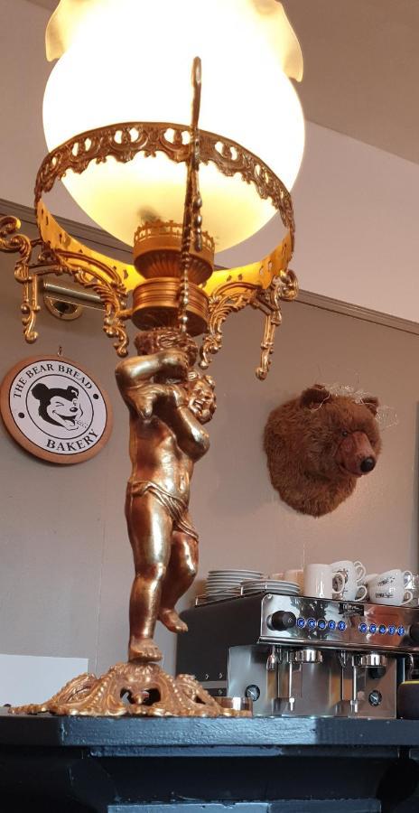 The Bear Bread Bakery B&B, Ensuite Rooms Above The Bakery, Colyton Ngoại thất bức ảnh